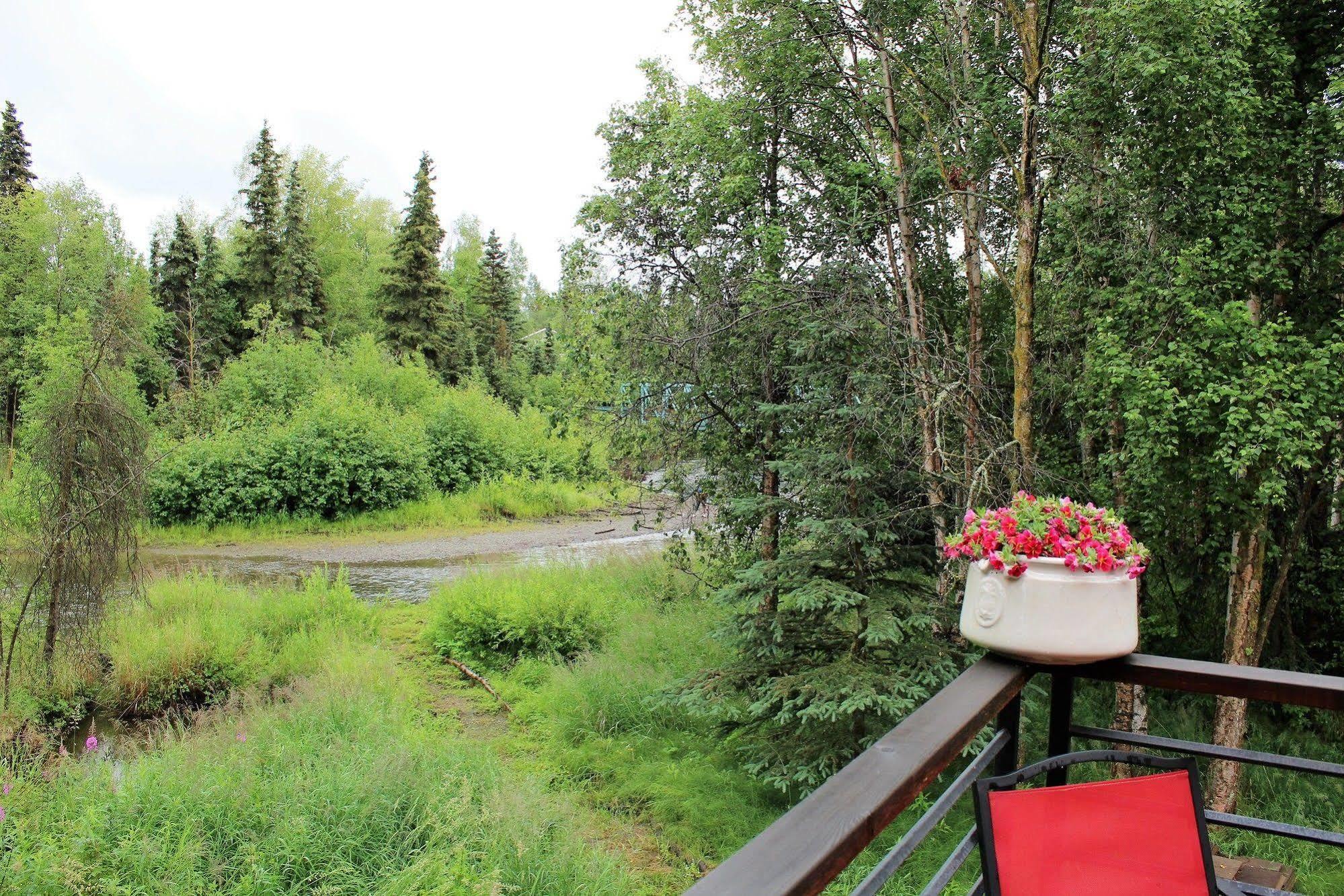 Maria'S Creekside B&B Анкъридж Екстериор снимка